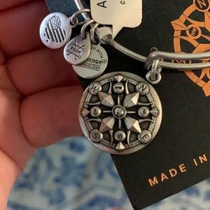NWT Alex & Ani Compass Bracelet